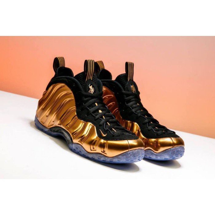 Nike Air Foamposite One Metallic Gold OnFoot Preview ...